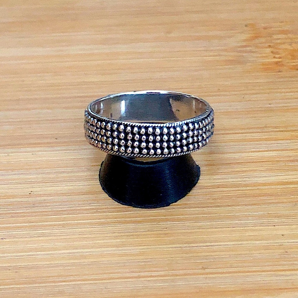 $29 Estate Bead Stud Ring Sterling Silver Size 10 Marked 925